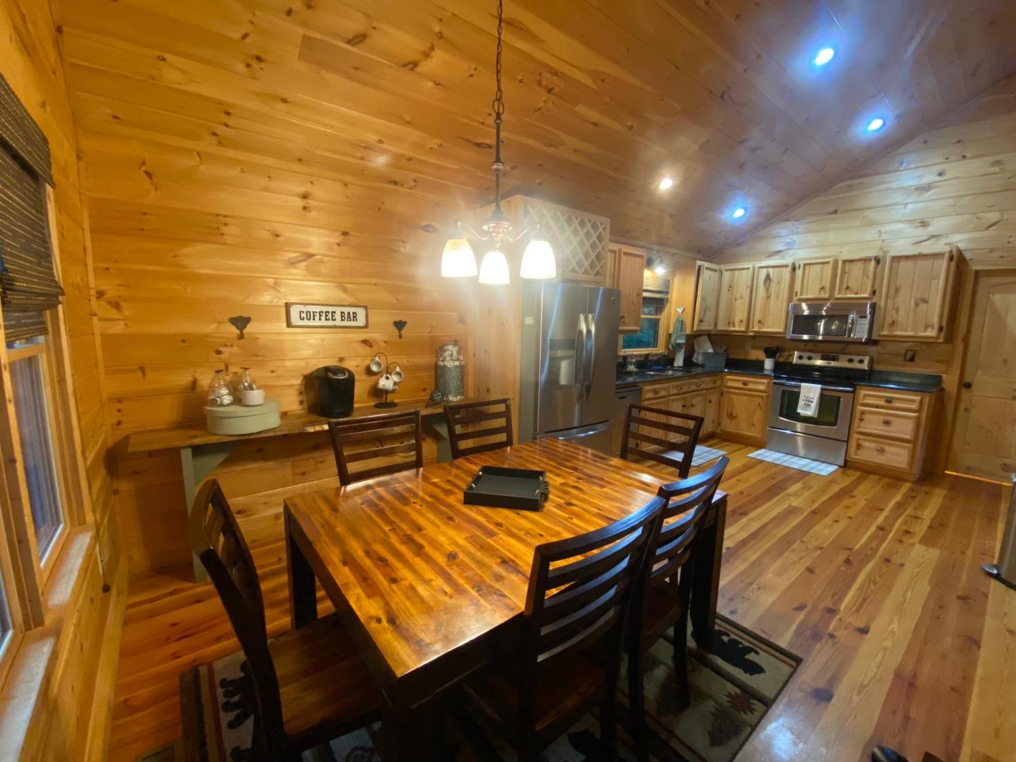 Cherry LogThe Cozy Lazy Laurel With Year-Round Mountain Views, Hot Tub, Fire Pit别墅 外观 照片