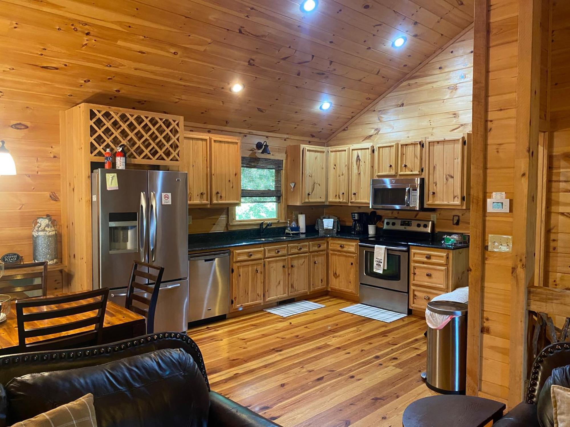 Cherry LogThe Cozy Lazy Laurel With Year-Round Mountain Views, Hot Tub, Fire Pit别墅 外观 照片