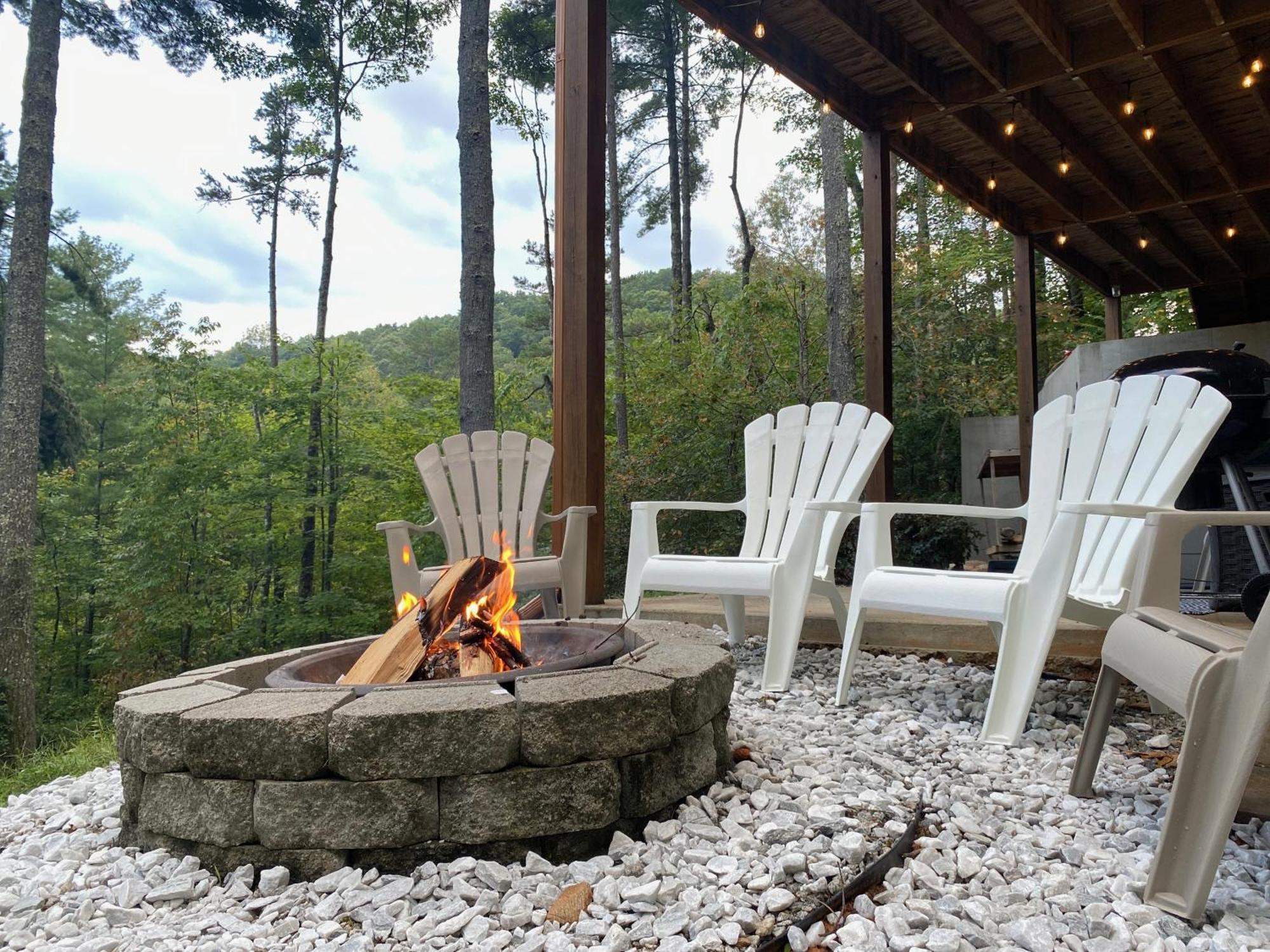Cherry LogThe Cozy Lazy Laurel With Year-Round Mountain Views, Hot Tub, Fire Pit别墅 外观 照片